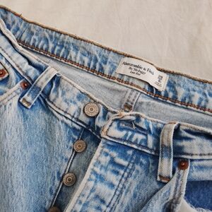 Abercrombie & Fitch Curve Love 90s Baggy Low Rise Jeans